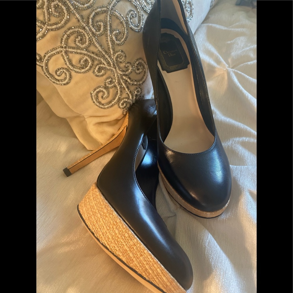 Classic Christian Dior Black Weaved Wicker Pumps